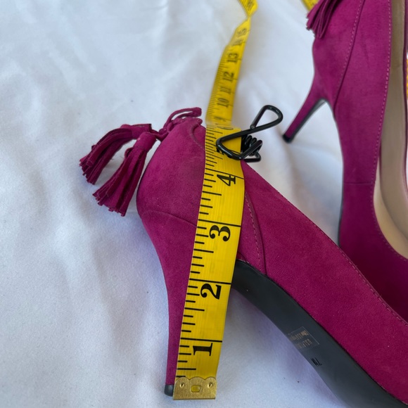 Marc Fisher TAMMYE2-R Tassel Pumps Suede Pointy Toe High Heels - Picture 10 of 10